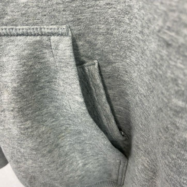 NIKE　ナイキ　スウェット/トレーナー　前V　ポケット付き　刺繡ロゴ　灰色　グレー　Lサイズ