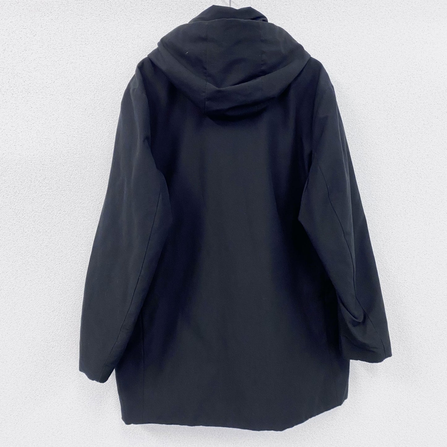 ユニクロ　UNIQLO　ハイブリッドダウンコート　ダウンジャケット　ダウン90%　黒　ブラック　2XLサイズ