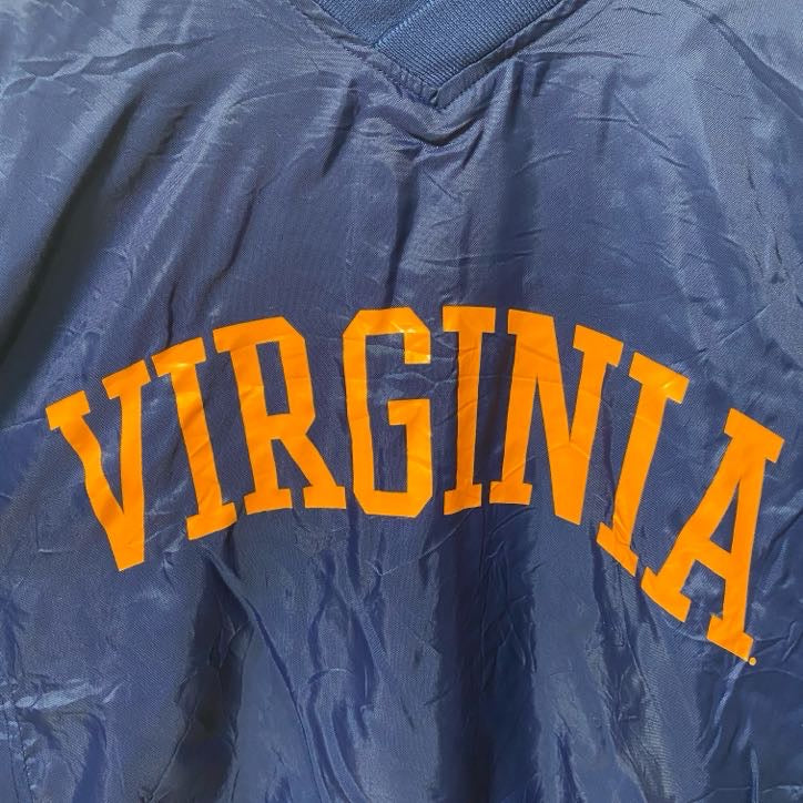 古着 used　FRUIT OF THE LOOM　長袖ナイロンプリントプルオーバー　Vネック　VIRGINIA　Lサイズ