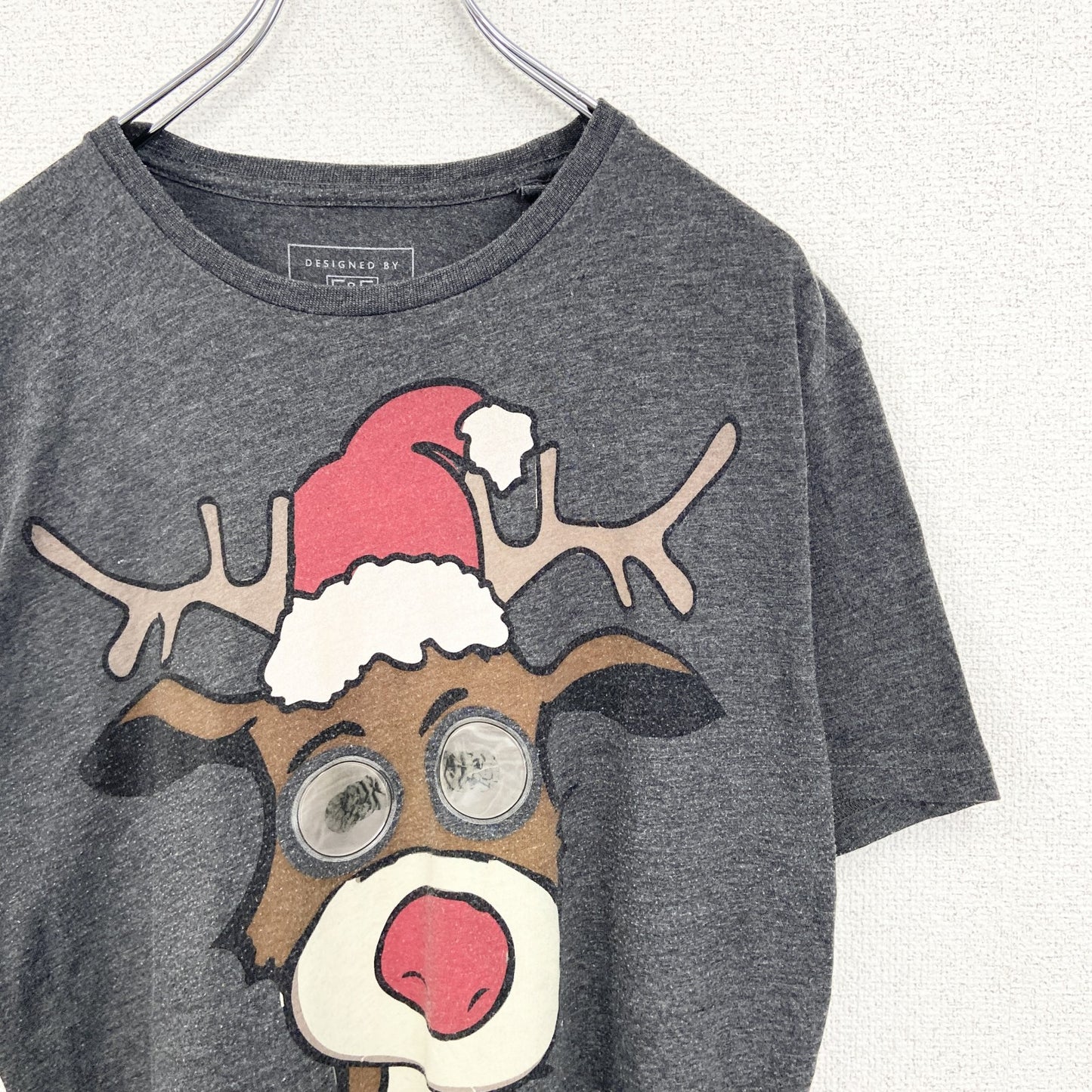 古着 used　DESIGNED BY F&F　半袖プリントTシャツ　クルーネック　トナカイ　クリスマス　グレー　レトロ　Mサイズ