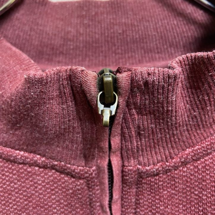 古着 used　GREGNORMAN　長袖ハーフジップワンポイント刺スウェット　トレーナー　ゴルフ　ワインレッド　XLサイズ