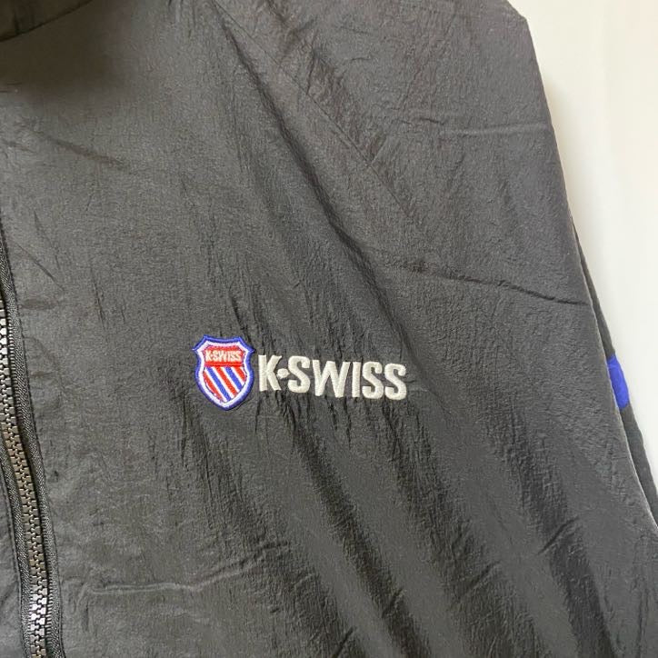古着 used　FOREVER21　長袖ナイロンジャケット　バック刺繍　K-SWISS　黒　ブラック　ハイネック　Mサイズ