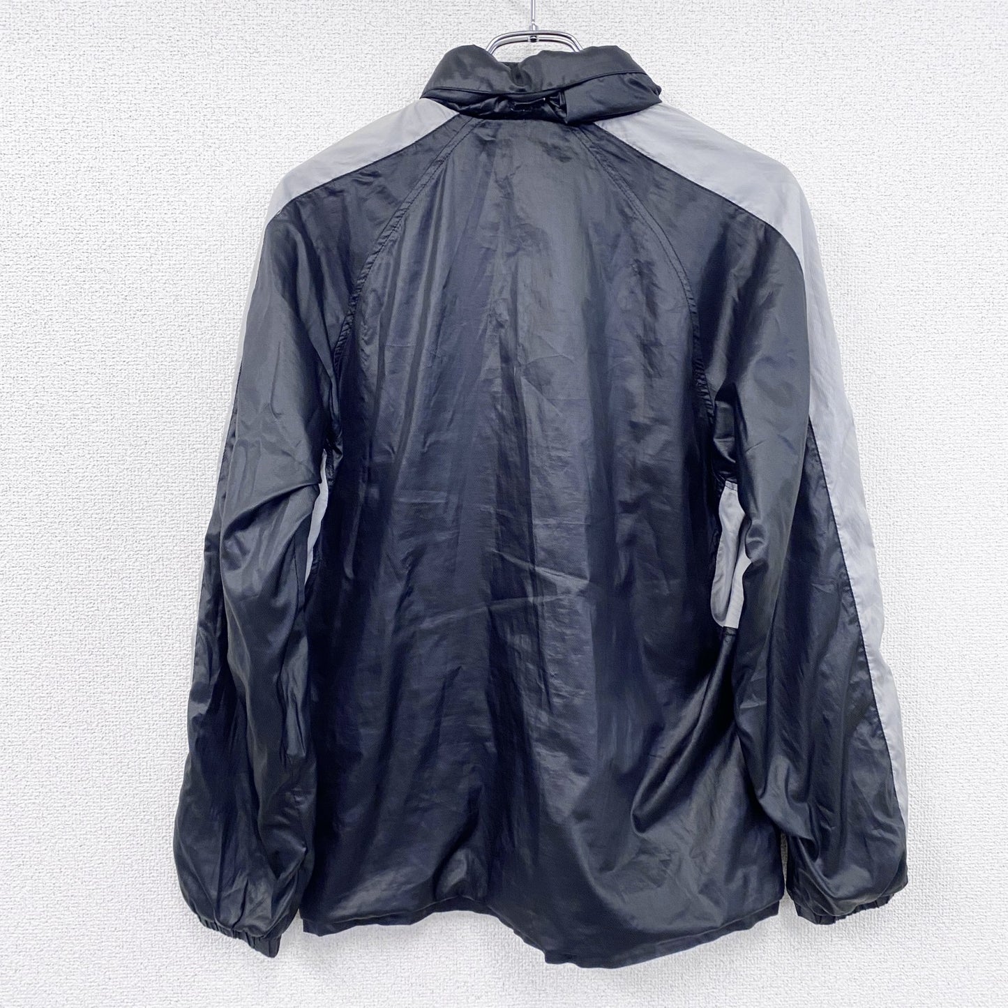 NIKE　ナイキ　トラックジャケット/ジャージパーカー　スウッシュ　黒　ブラック　Lサイズ