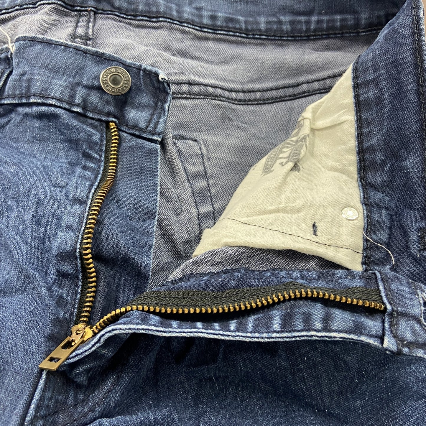 Levi’ｓ　リーバイス　541　デニムパンツ/ジーンズ　ジップフライ　インディゴ　W34サイズ