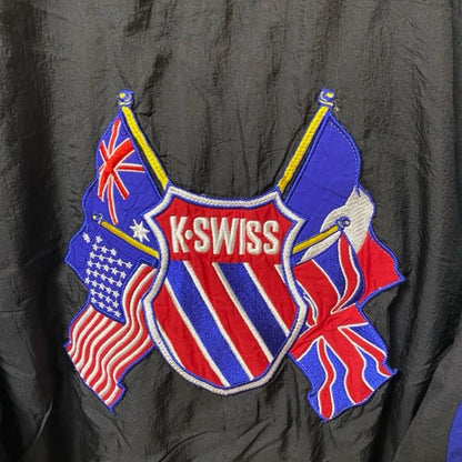 古着 used　FOREVER21　長袖ナイロンジャケット　バック刺繍　K-SWISS　黒　ブラック　ハイネック　Mサイズ