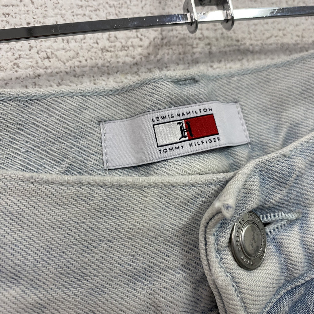 TOMMY HILFIGER　トミーヒルフィガー　デニムパンツジーンズ　ジップフライ　インディゴ　W36‐32サイズ　
