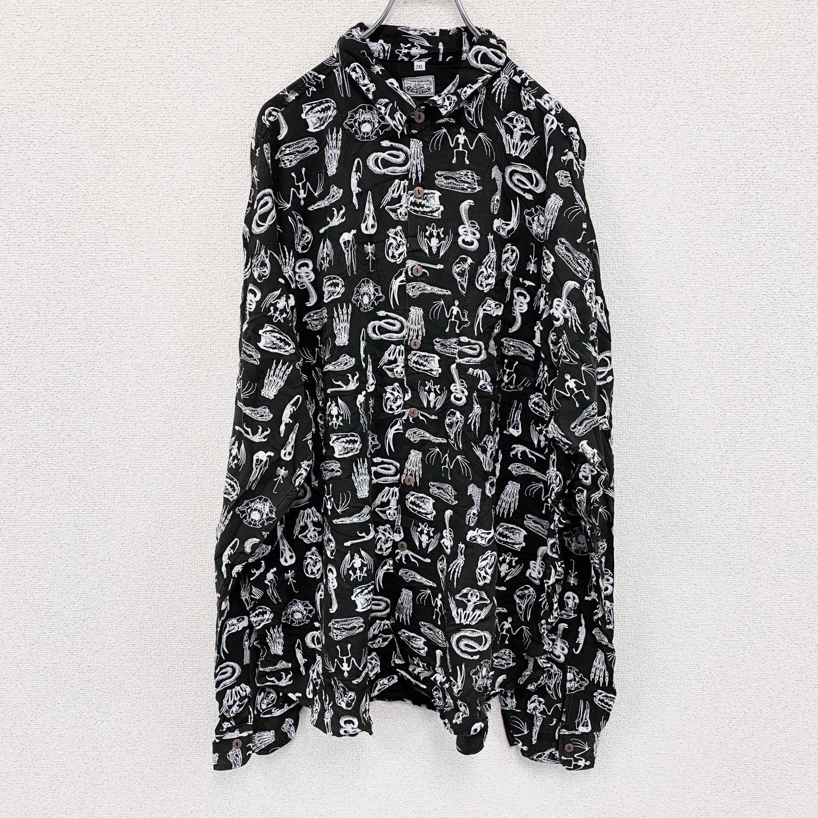 CAROCHE　長袖プリント総柄シャツ　骨柄　　黒　ブラック　２XLサイズ