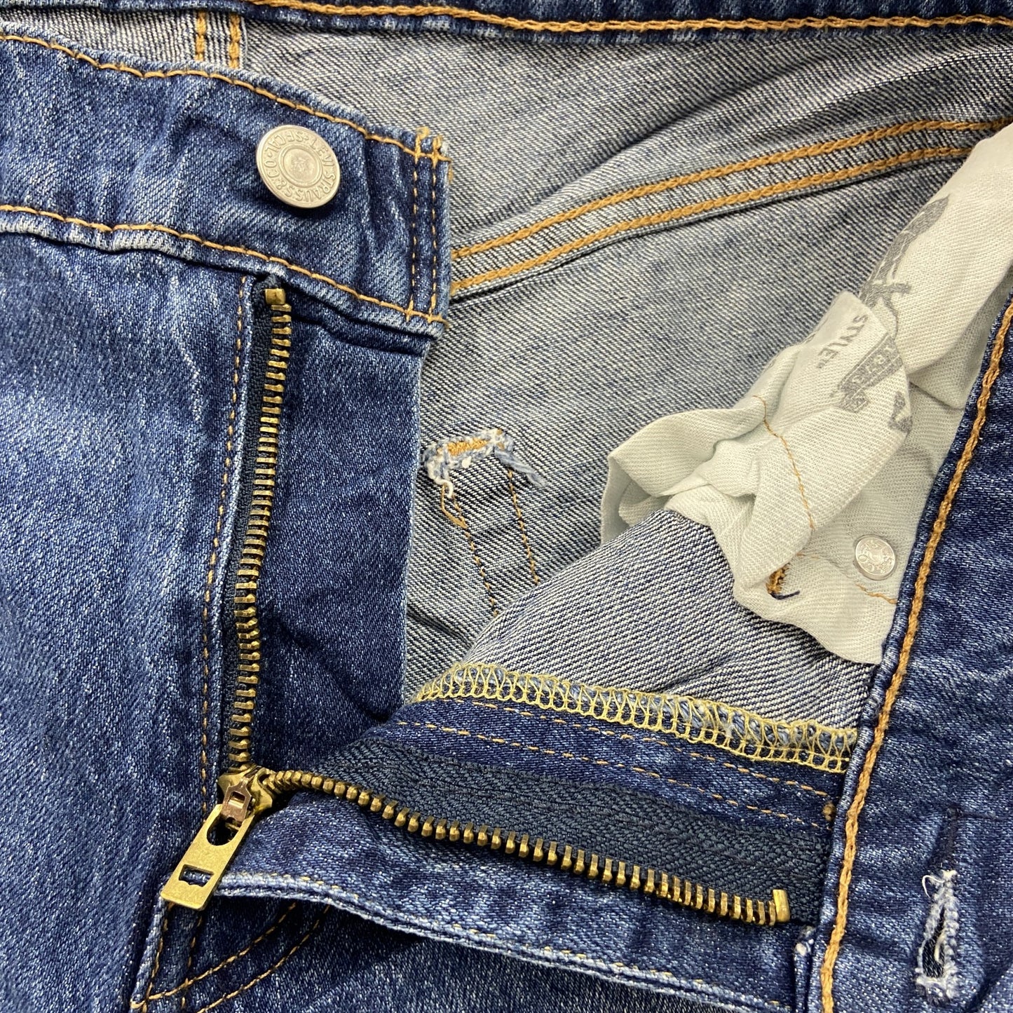Levi’ｓ　リーバイス　511　デニムパンツ/ジーンズ　縦落ち　ジップフライ　インディゴ　W30サイズ