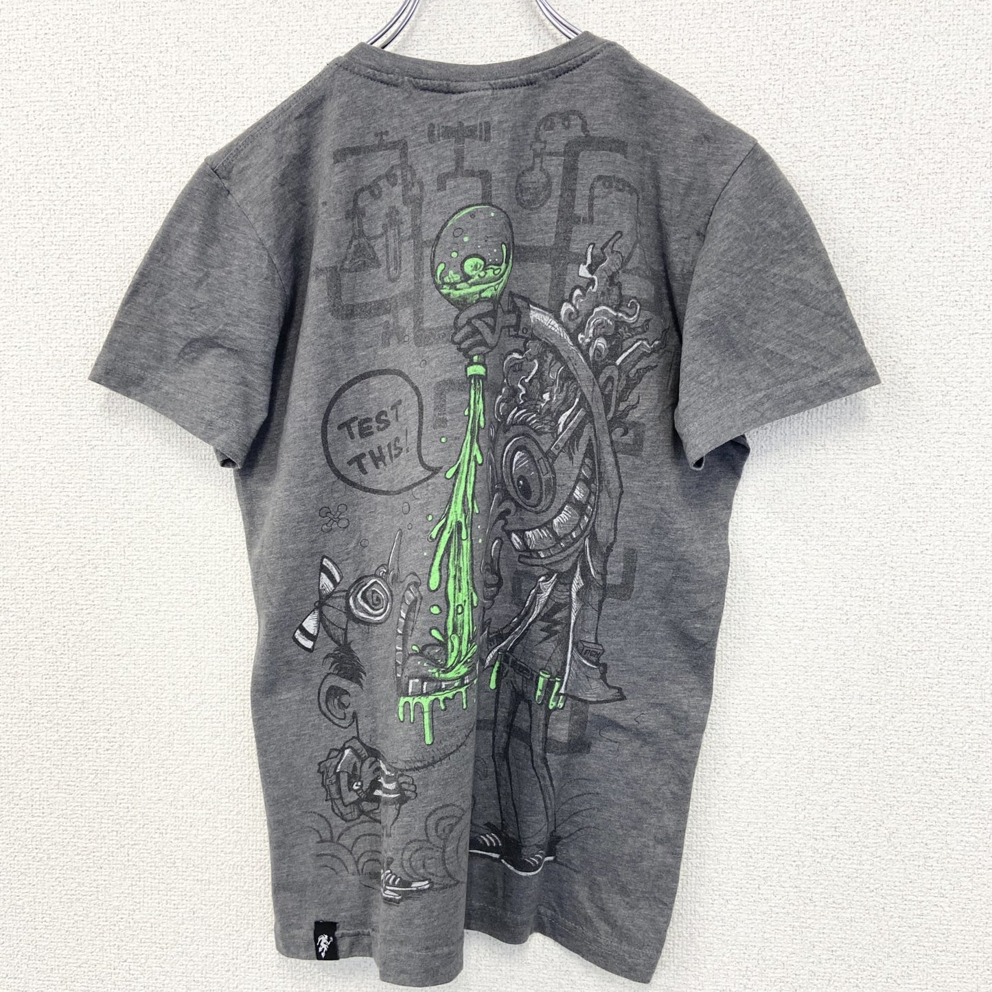 古着 used　plazmalab　半袖プリントデザインTシャツ　クルーネック　科学　発明　レトロ　灰色　グレー　Mサイズ