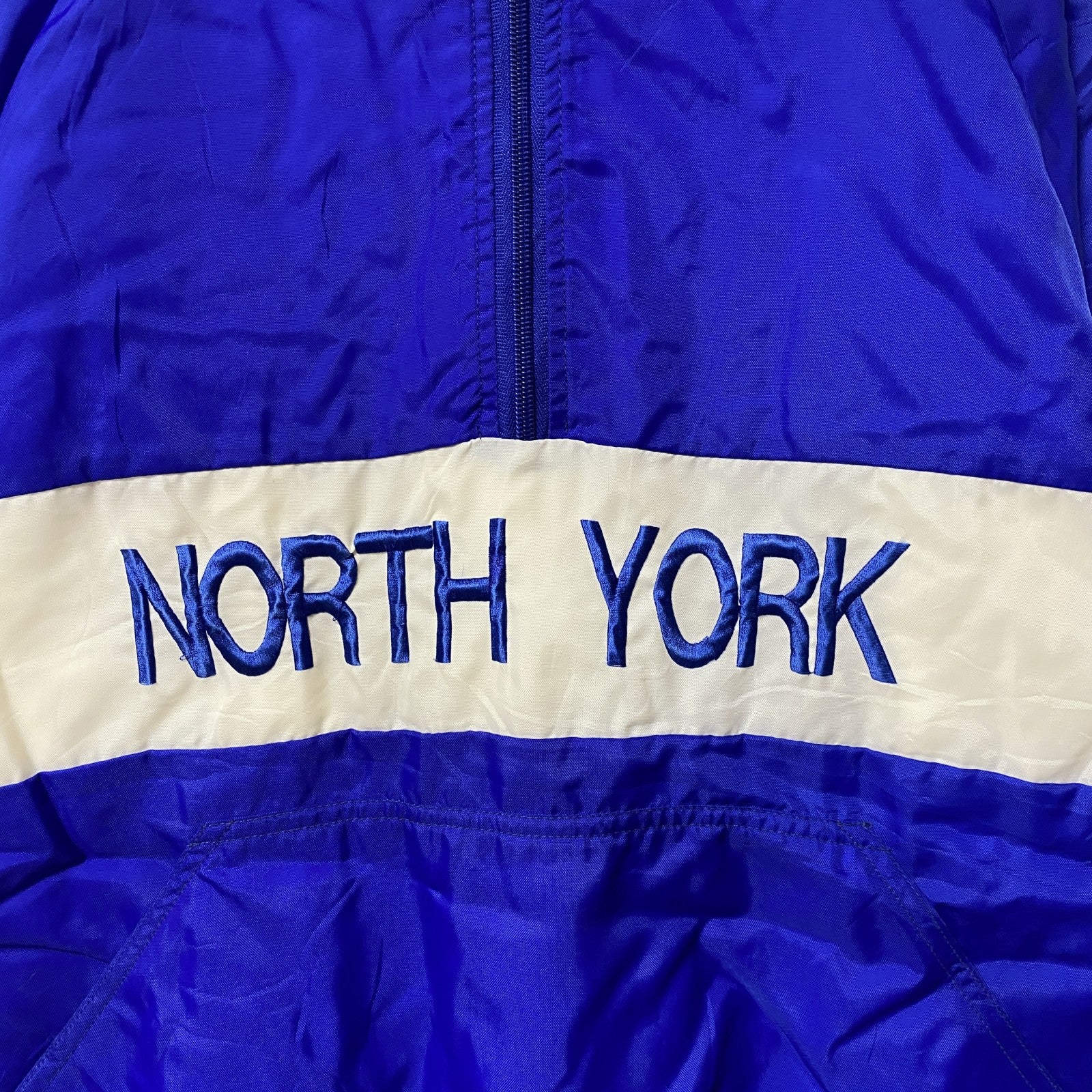 古着 used　APOLLO アポロ　長袖刺繍ナイロンプルオーバー　NORTH YORK　ハーフジップ　青　レトロ　Lサイズ