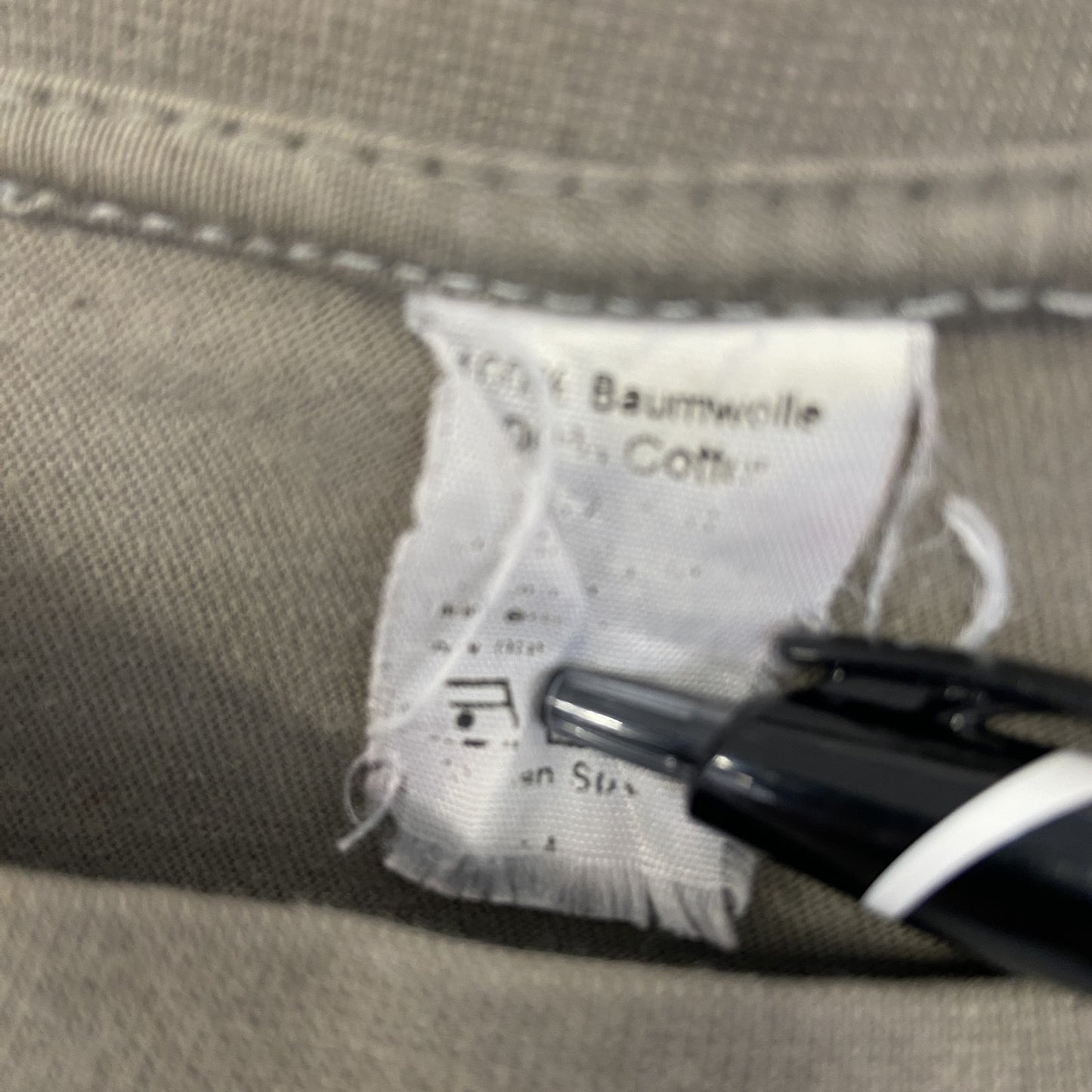 古着 used　ノーブランド　半袖プリントTシャツ　スカル　エレキギター　ロックデザイン　クルーネック　カーキ色　Mサイズ