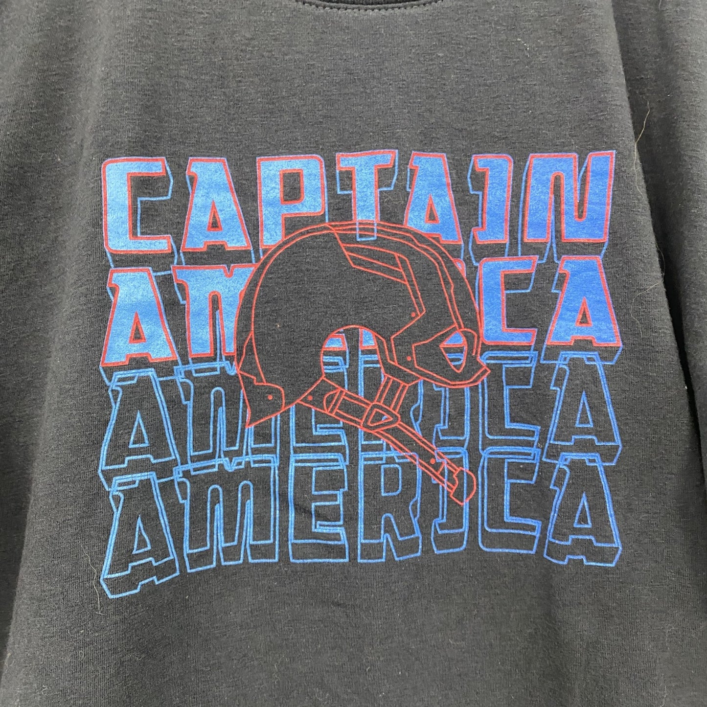UNDER ARMOUR　アンダーアーマー　MARVEL　キャプテン・アメリカ　半袖プリントTシャツ　4連プリント　黒　ブラック