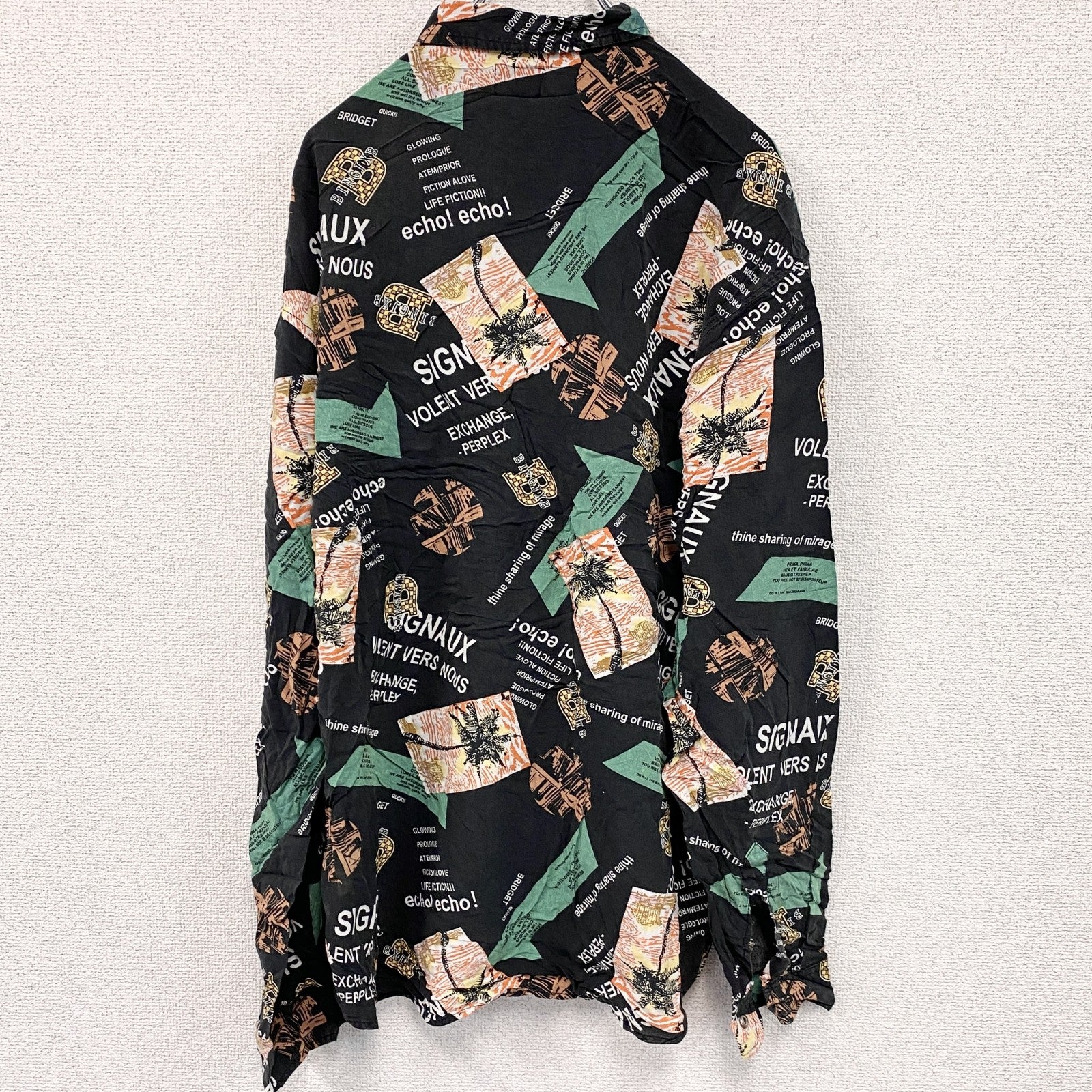 CAROCHE　長袖プリント総柄シャツ 黒　ブラック　緑　グリーン　オレンジ　XLサイズ
