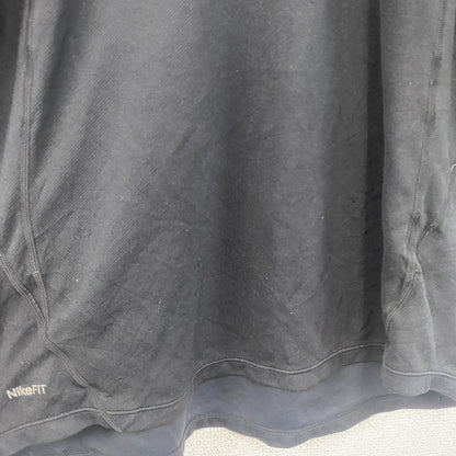 NIKE　ナイキ　半袖Tシャツ　スウッシュ　ラグランスリーブ　ワンポイント　黒　ブラック　Mサイズ