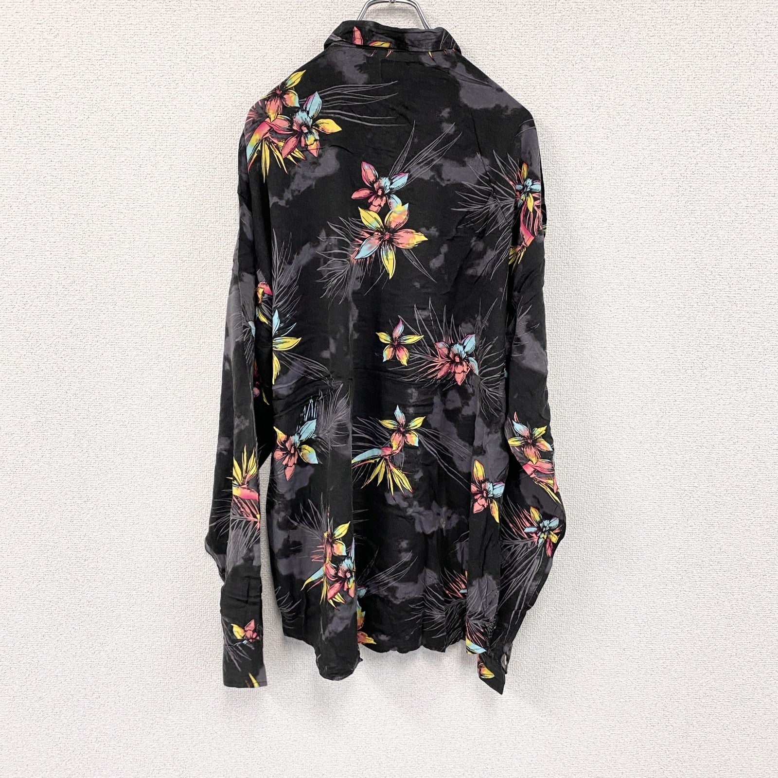 古着 used　CAROCHE　長袖プリント総柄シャツ　花　黒　ブラック　XLサイズ