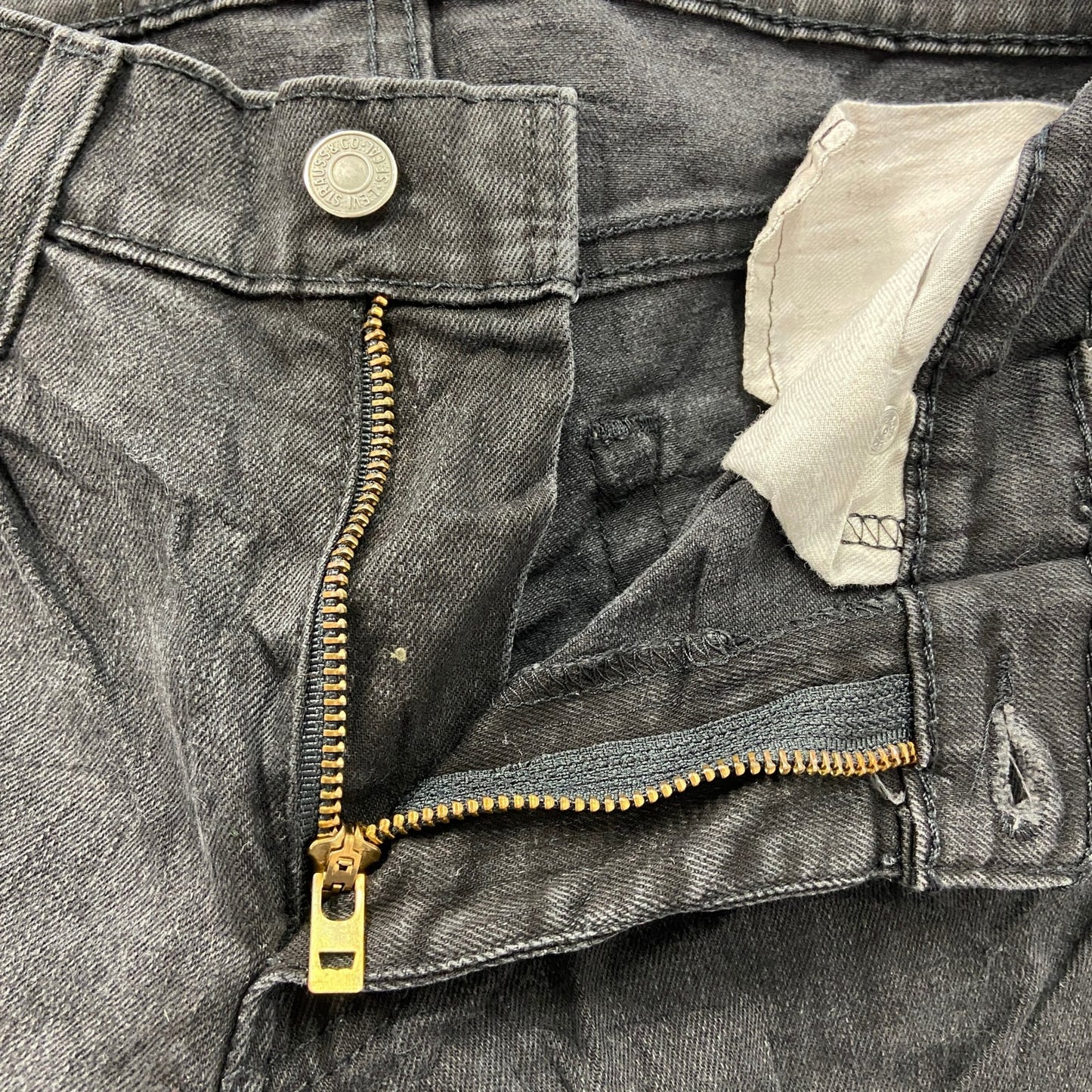 Levi’ｓ　リーバイス　511　デニムパンツ/ジーンズ　ジップフライ　黒　ブラック　W29サイズ