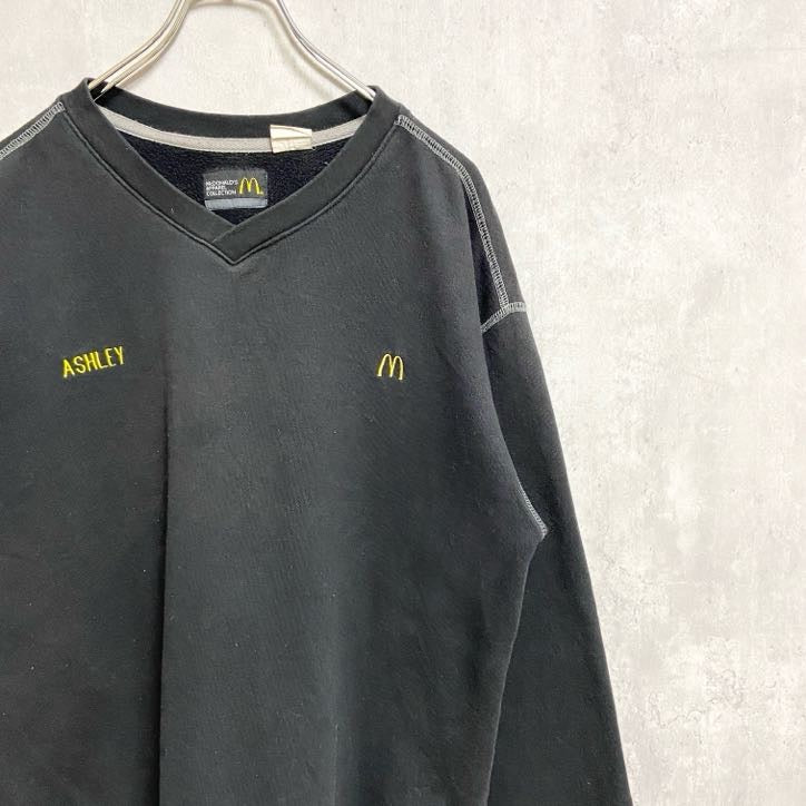 McDONALD'S　長袖ワンポイントロゴ刺繡スウェット　トレーナー　Vネック　マクドナルド　ブラック　Mサイズ