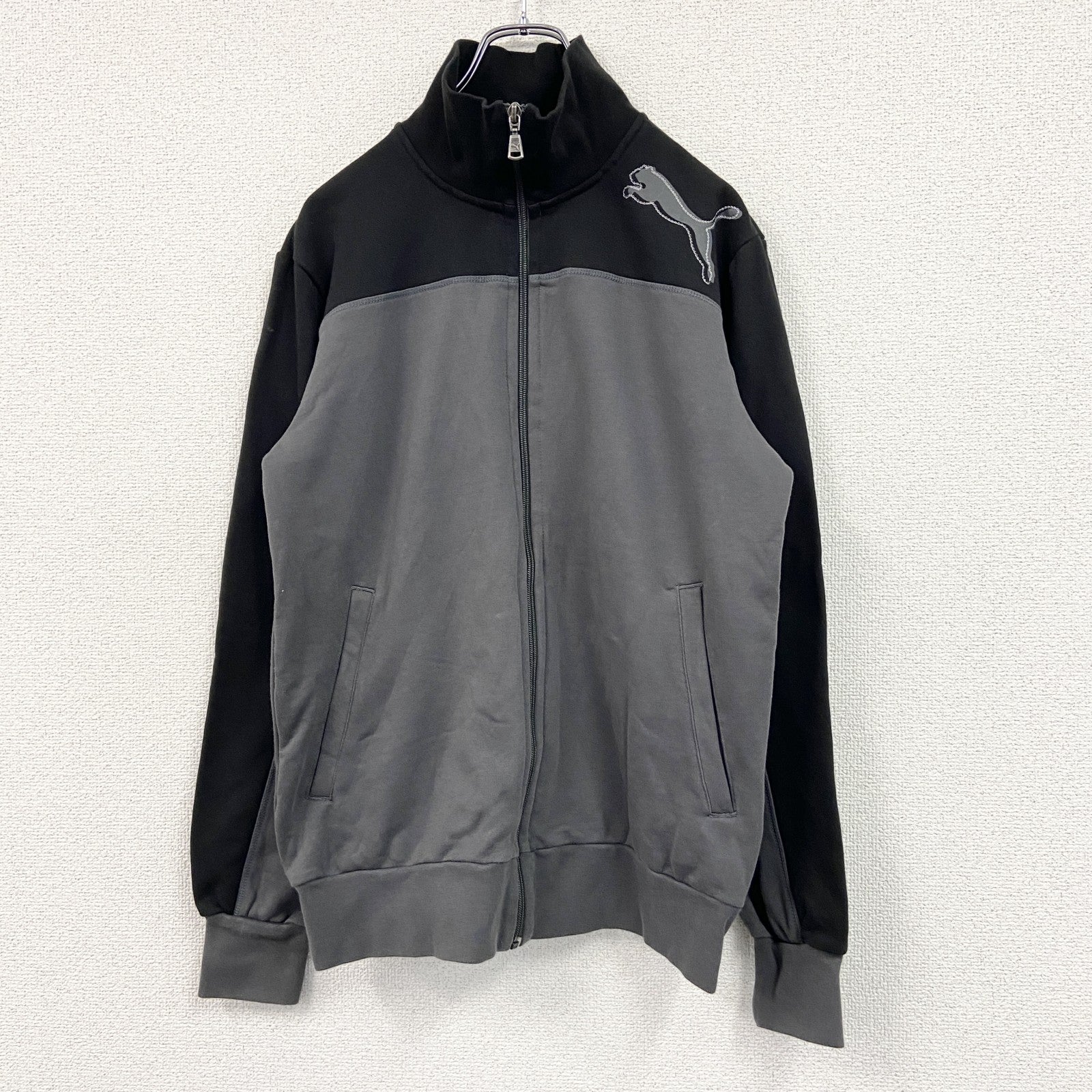 PUMA 　プーマ　長袖フルジップジャージ　ハイネック　バイカラー　黒　グレー　Mサイズ