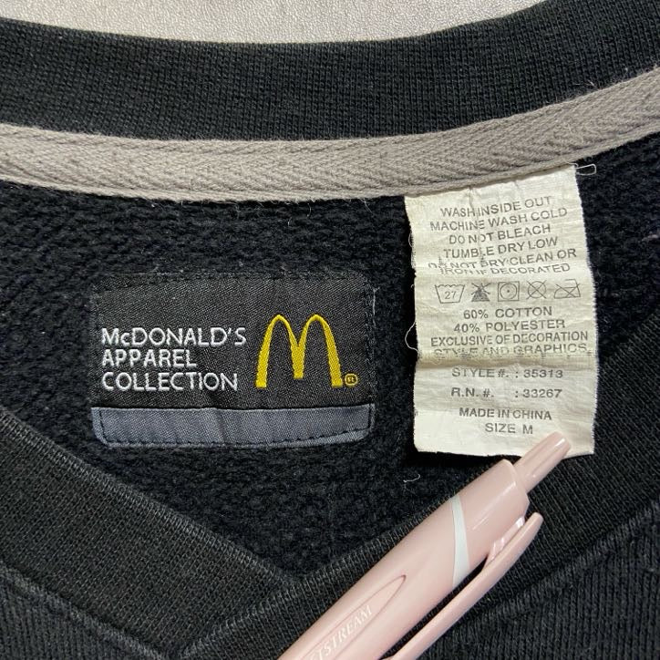 McDONALD'S　長袖ワンポイントロゴ刺繡スウェット　トレーナー　Vネック　マクドナルド　ブラック　Mサイズ