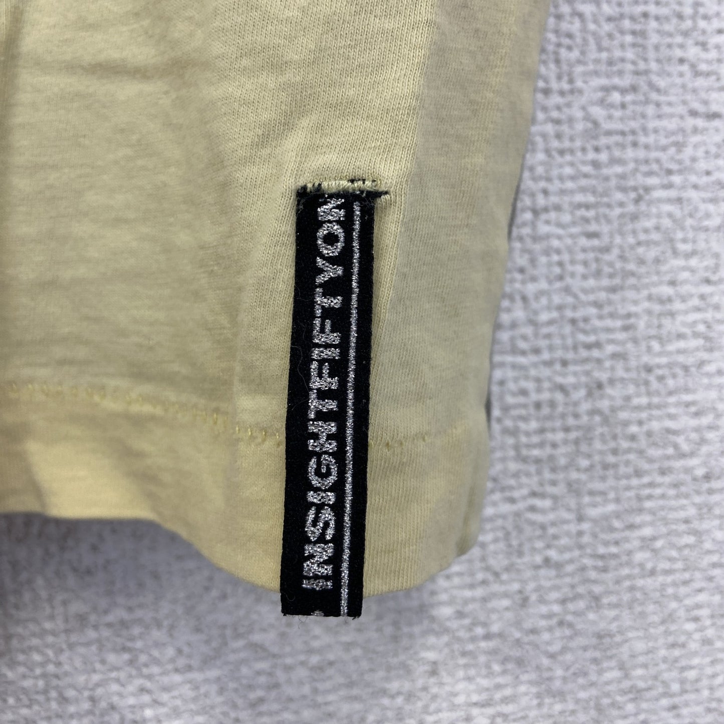 古着 used　ノーブランド　半袖ヴィンテージTシャツ　シングルステッチ　クルーネック　レトロデザイン　90s　黄色　Mサイズ