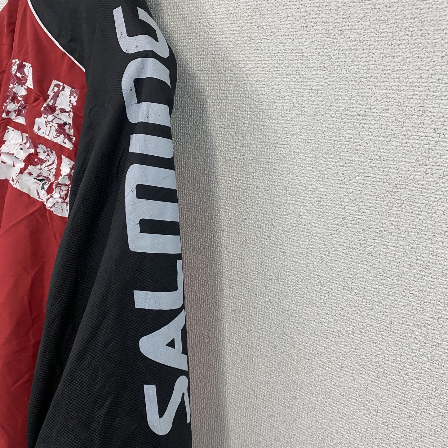 SALMING　フルジップジャケット　ワッペン　赤　レッド　黒　ブラック　XLサイズ
