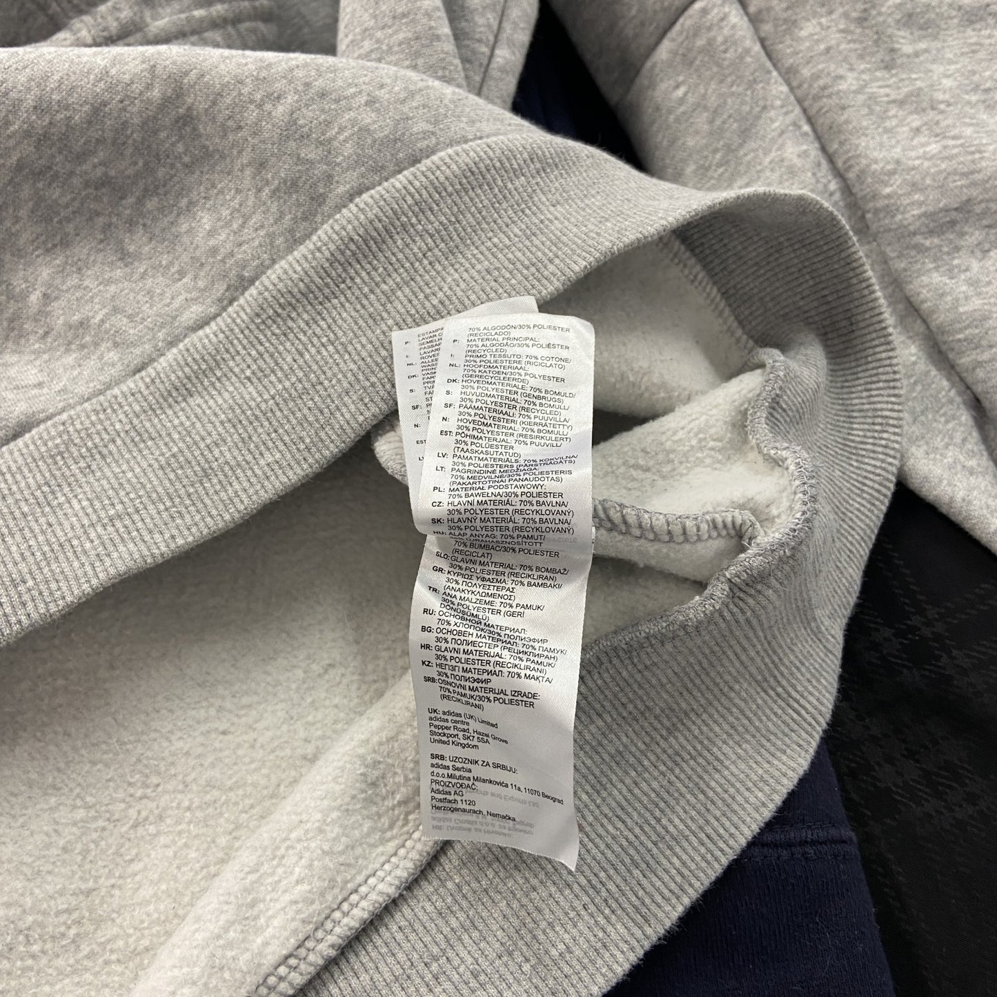 adidas　アディダス　スウェットパーカー/フーディー　パフォーマンスロゴ　灰色　グレー　Lサイズ