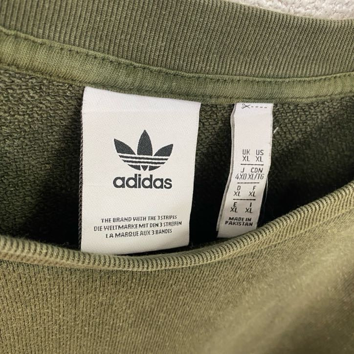 adidas　アディダス　スウェット/トレーナー　カーキ　4XOサイズ