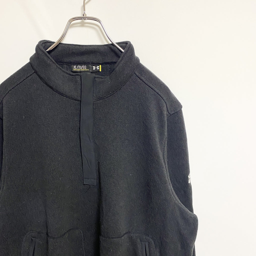 古着 used　UNDER ARMOUR アンダーアーマー　長袖ハーフジップニット　裏フリース　ワンポインロゴ刺繍　黒　XLサイズ