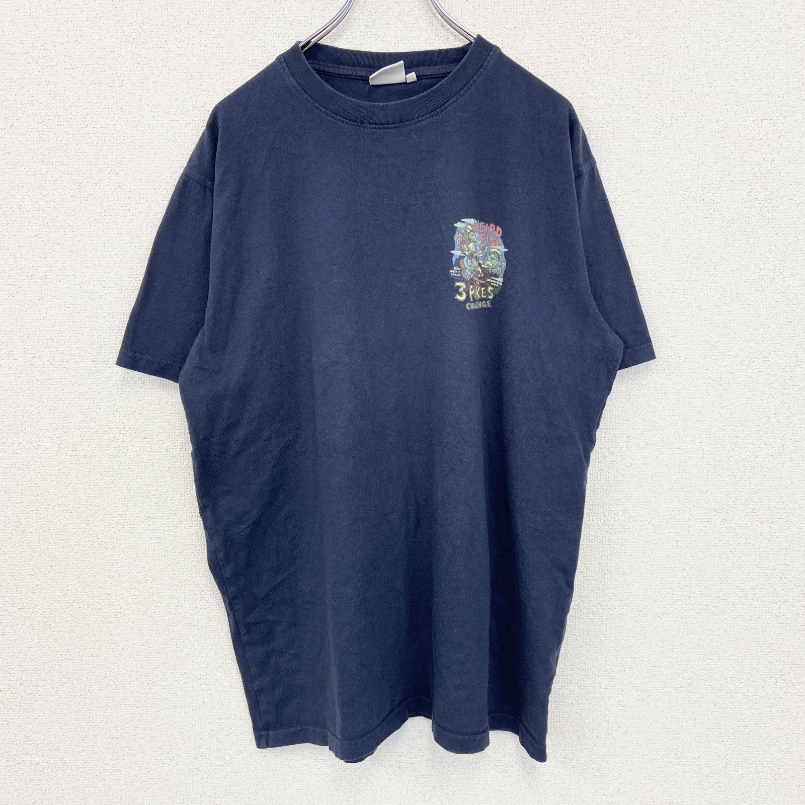 古着 used　weird fish　半袖プリントデザインTシャツ　３PIKES　CALLENGE　クルーネック　黒　Lサイズ