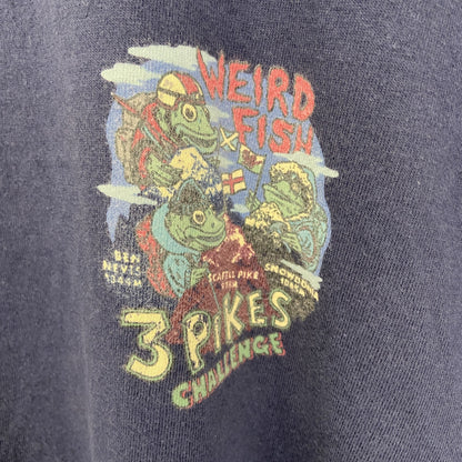 古着 used　weird fish　半袖プリントデザインTシャツ　３PIKES　CALLENGE　クルーネック　黒　Lサイズ