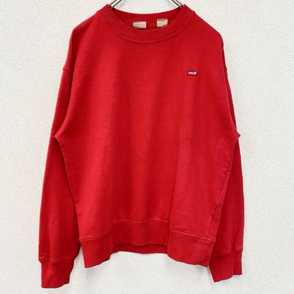 古着　used　Levi's　リーバイス　ワンポイント刺繍スウェット　レトロデザイン　ノームコア　赤　レッド　Sサイズ