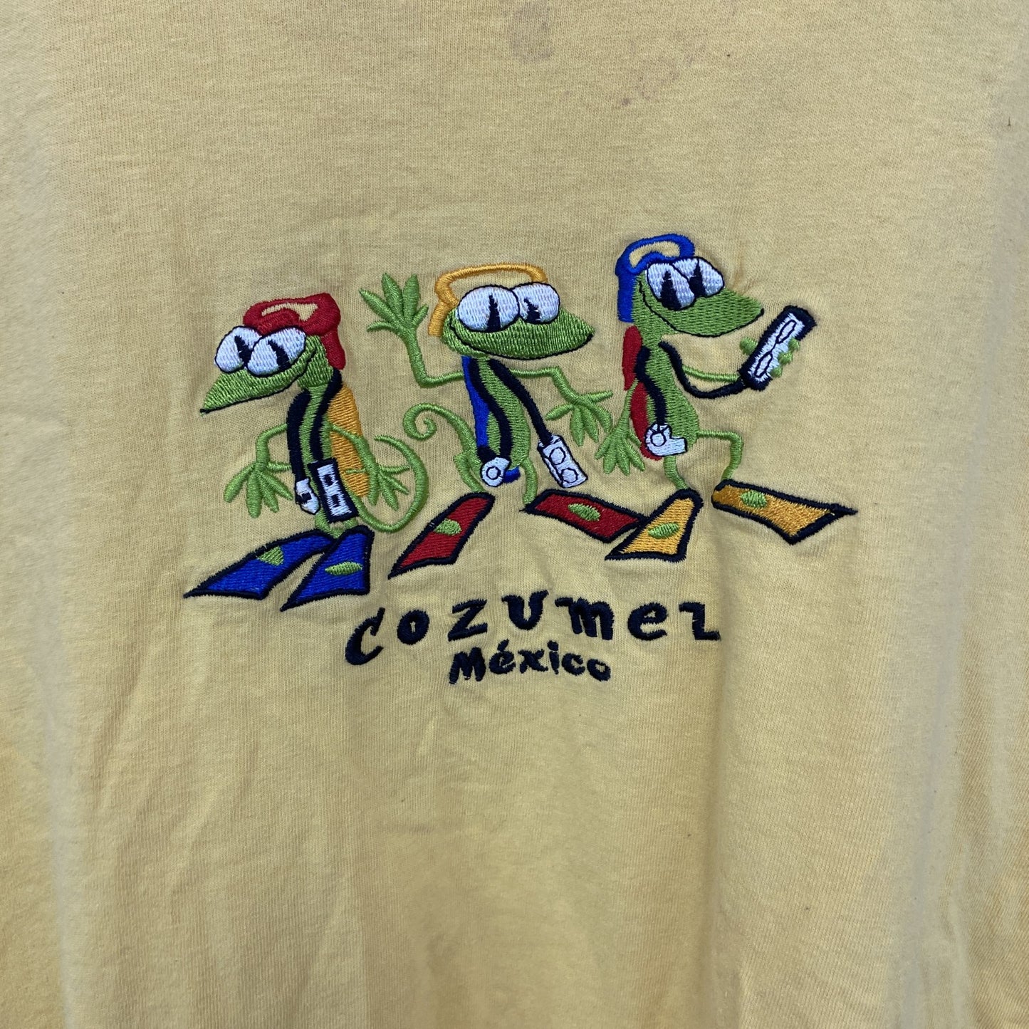 古着 used　YAZBEK　半袖刺デザインTシャツ　ビッグT　Cozumel　メキシコ　クルーネック　黄色　2XLサイズ