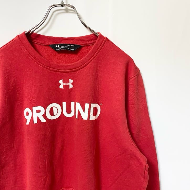 古着 used　UNDER ARMOUR アンダーアーマー　長袖ロゴプリントスウェット　トレーナー　レッド　クルーネック　Mサイズ