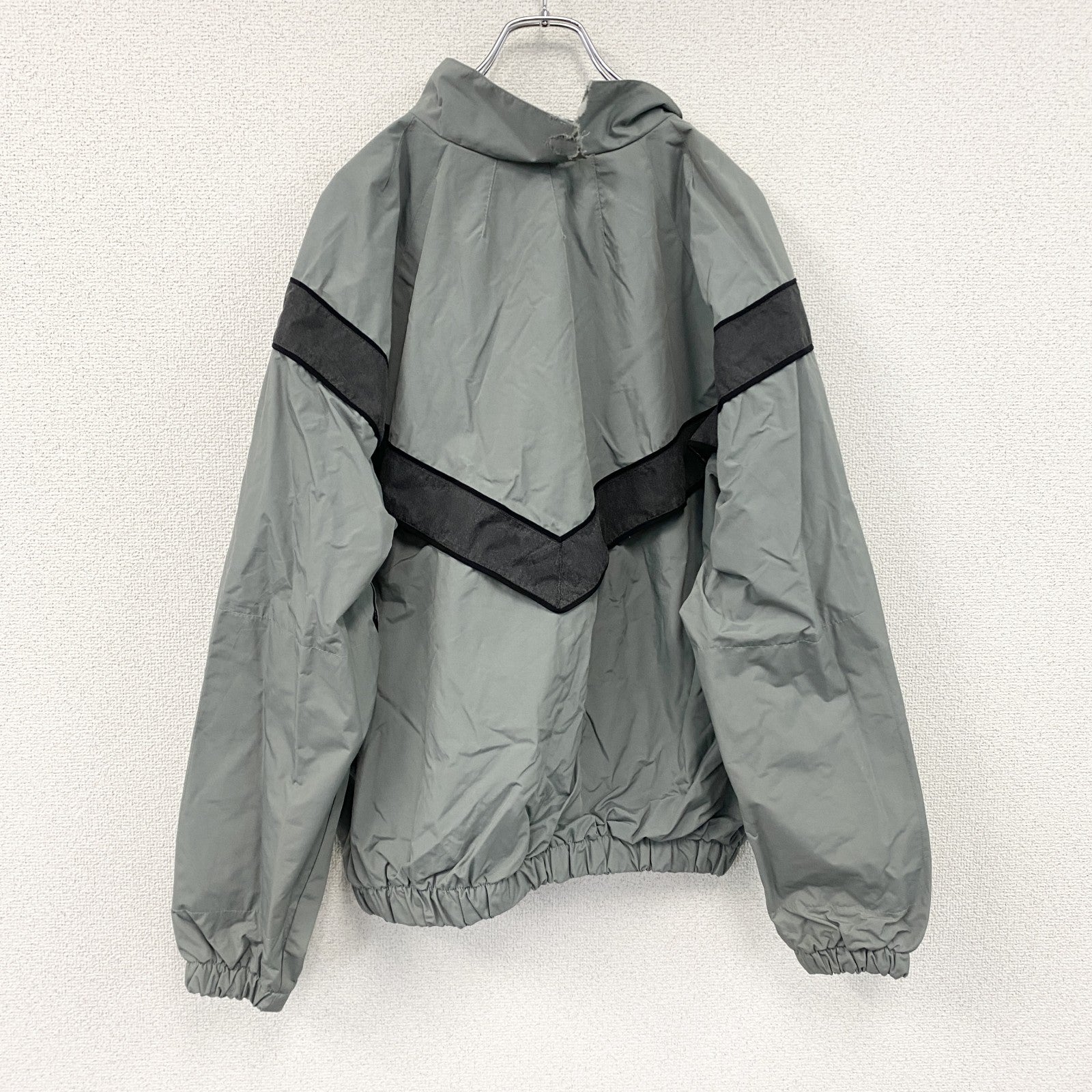 00s　米軍　U.S.ARMY　IPFU　トレーニングジャケット　フルジップジャケット　ミリタリー　ヴィンテージ　灰色　グレー　Mサイズ