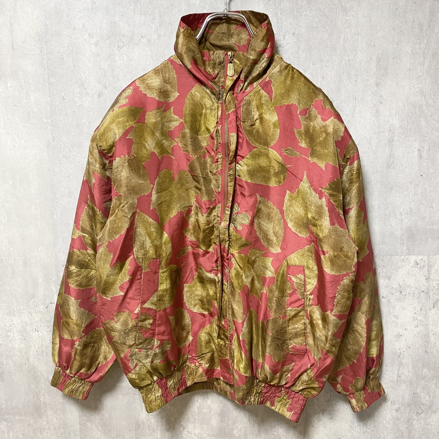 古着 used　FUDA International　長袖シルクジャケット　肩パッド付きブルゾン　総柄　ハイネック　ヴィンテージ