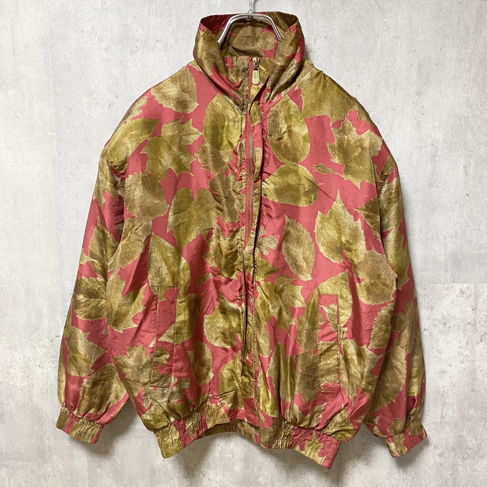 古着 used　FUDA International　長袖シルクジャケット　肩パッド付きブルゾン　総柄　ハイネック　ヴィンテージ