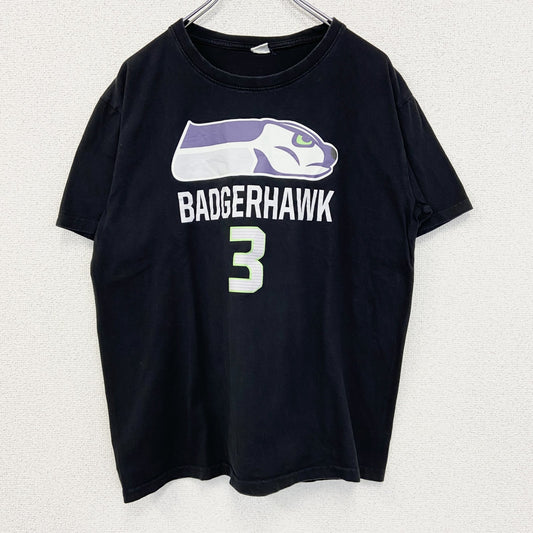 古着 used　ノーブランド　半袖デザインプリントTシャツ　BADGERHAWK　クルーネック　カジュアルデザイン　黒　Mサイズ