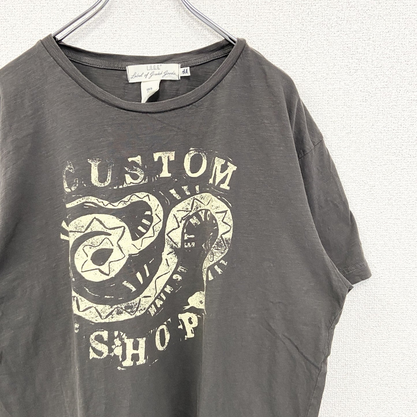 古着 used　H&M 　半袖ダメージデザインプリントTシャツ　CUSTTOM SHOP　クルーネック　灰色　XLサイズ
