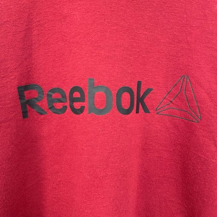 古着　used　Reebok　リーボック　スウェット　裏起毛　ブランドロゴ　ノームコア　レトロデザイン　赤　レッド　XLサイズ