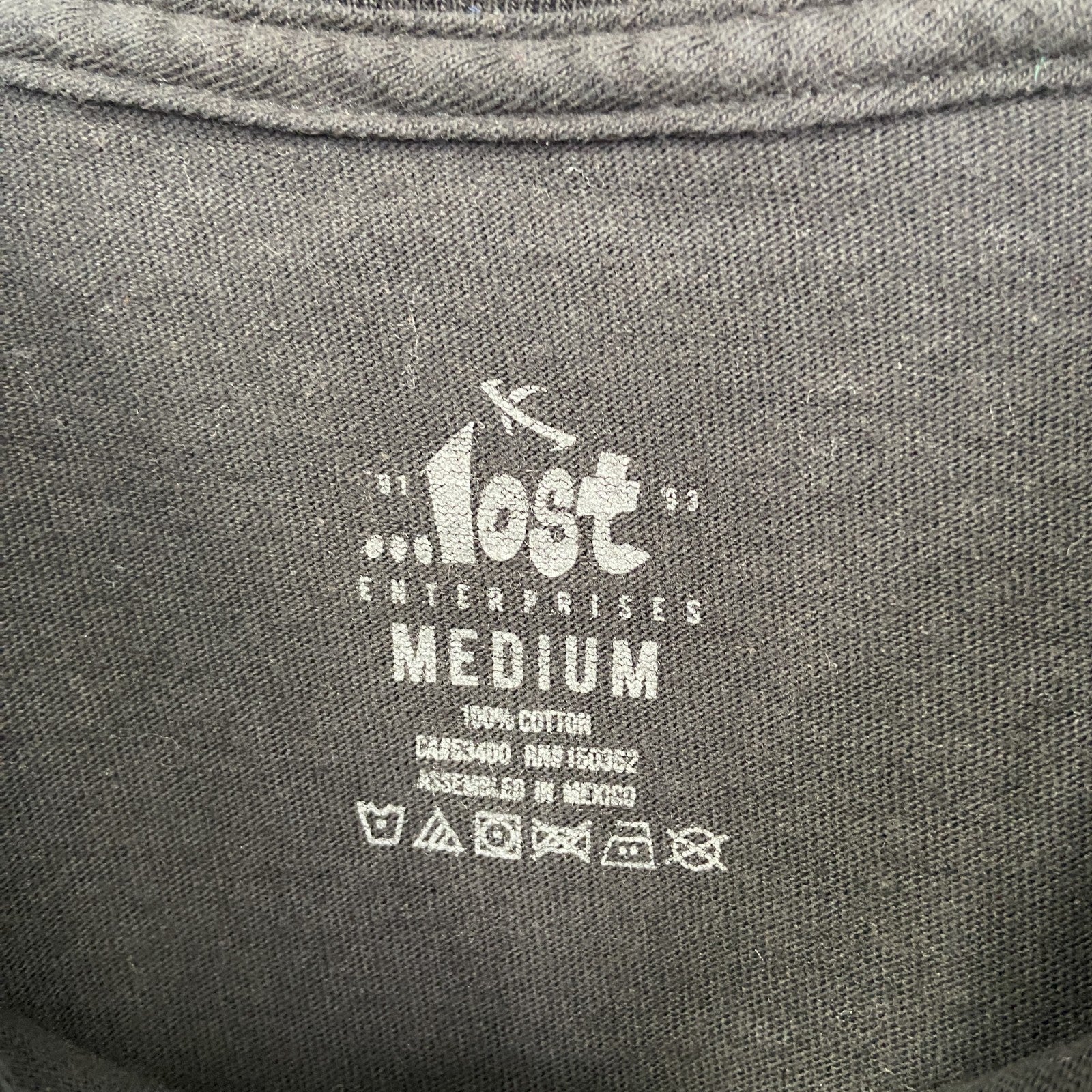 古着 used　LOST ロスト　半袖ダメージデザインプリントTシャツ　クルーネック　黒　ブラック　レトロ　Mサイズ