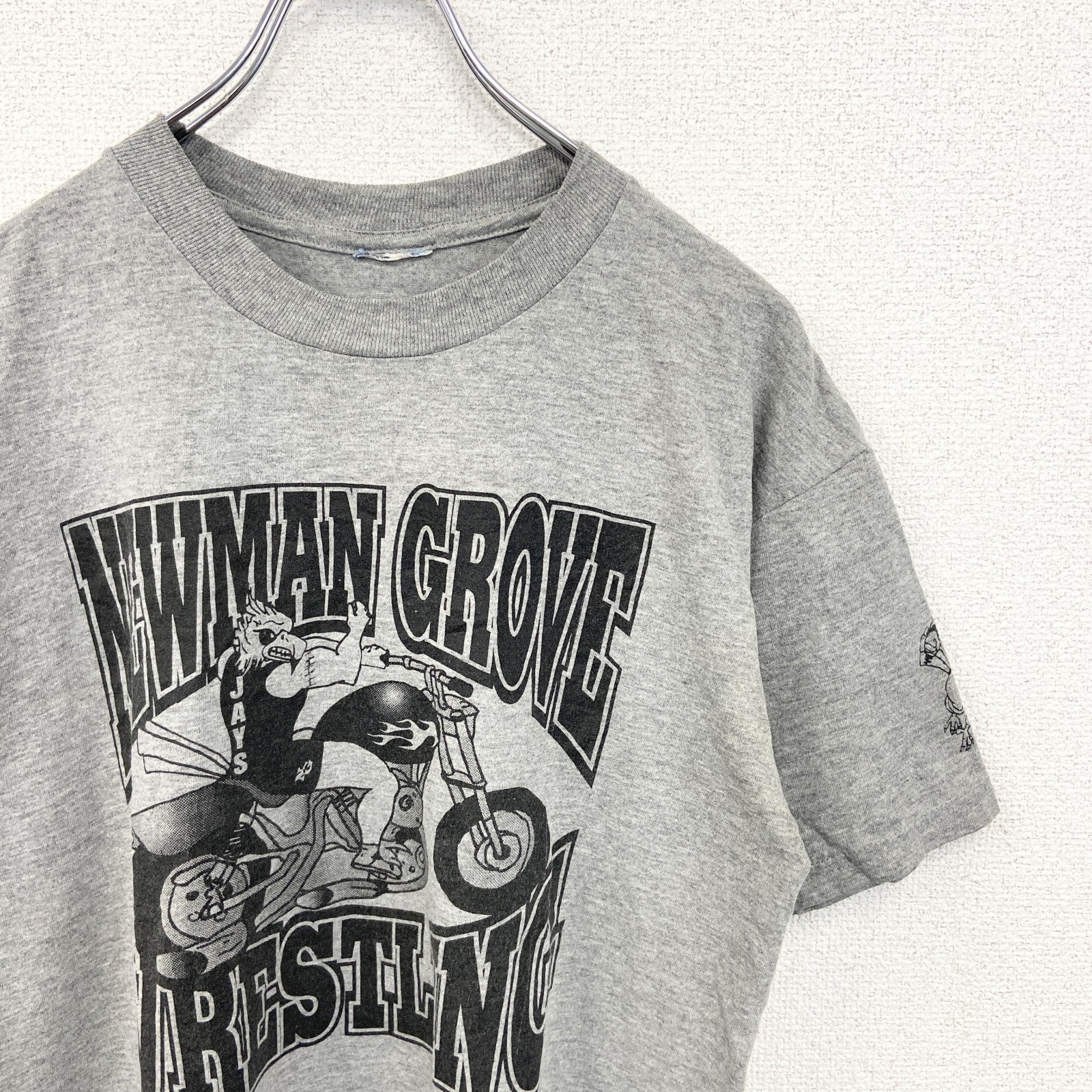古着 used　JERZEES ジャージーズ　半袖プリントTシャツ　NEWMAN GROVE　グレー　灰色　クルーネック