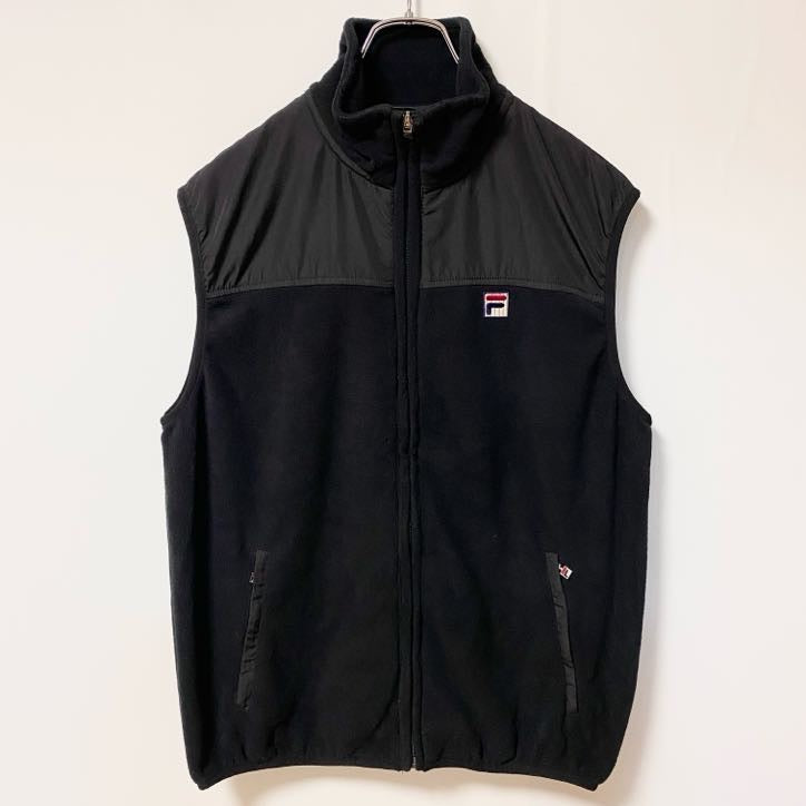 古着 used　FILA フィラ　フリースフルジップベスト　ワンポイントロゴ刺繍　ハイネック　黒　ブラック　Mサイズ
