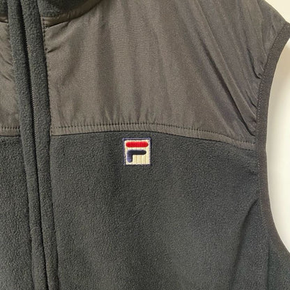 古着 used　FILA フィラ　フリースフルジップベスト　ワンポイントロゴ刺繍　ハイネック　黒　ブラック　Mサイズ