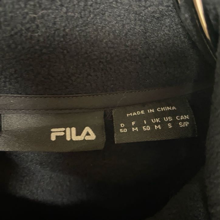 古着 used　FILA フィラ　フリースフルジップベスト　ワンポイントロゴ刺繍　ハイネック　黒　ブラック　Mサイズ