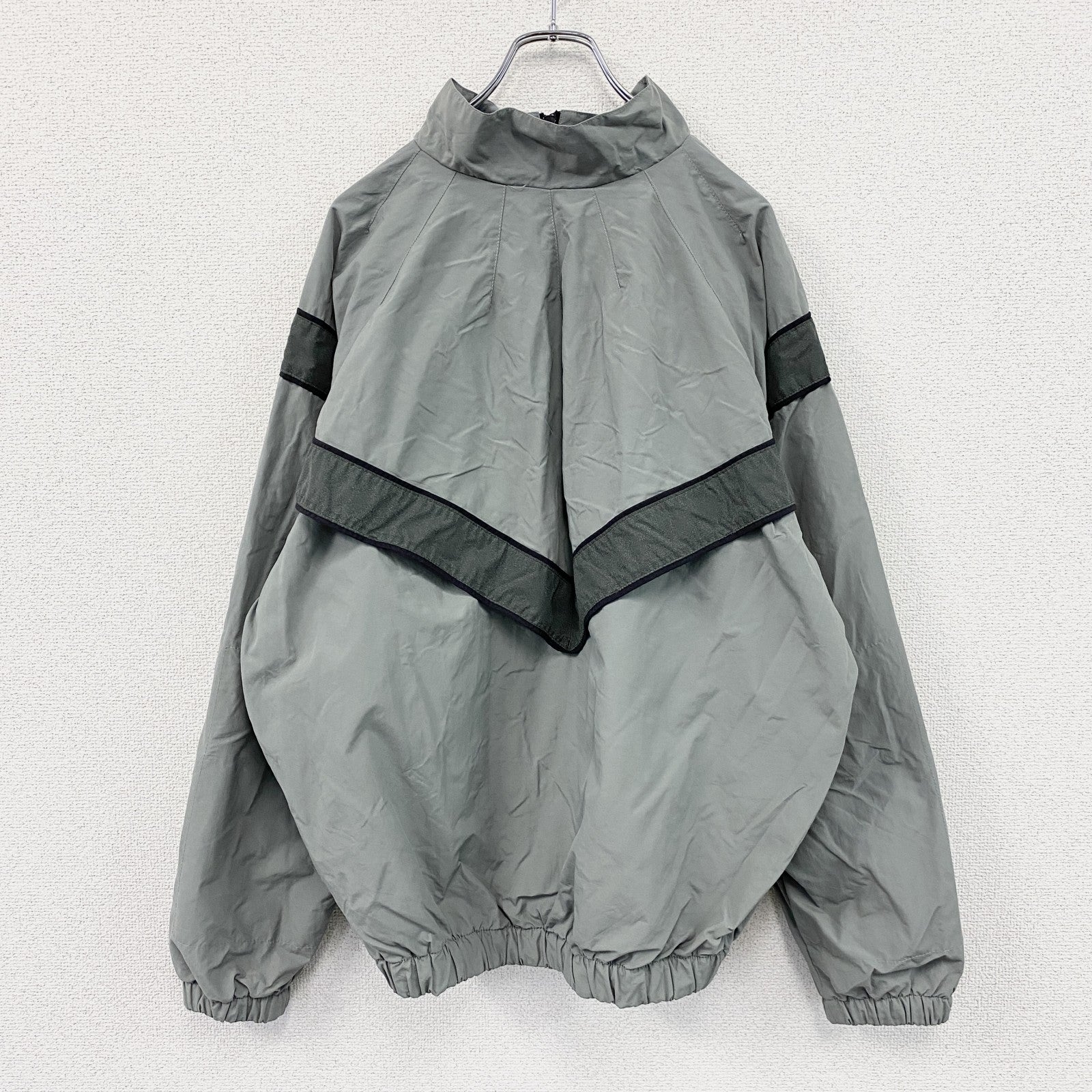 90s　米軍　U.S.ARMY　IPFU　トレーニングジャケット　フルジップナイロンジャケット　ヴィンテージ　灰色　グレー　Mサイズ