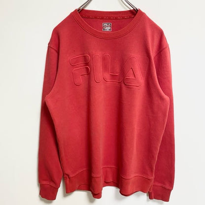 古着 used　FILA フィラ　長袖エンボスロゴスウェット　トレーナー　クルーネック　赤　レッド　シンプルデザイン