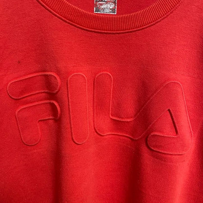 古着 used　FILA フィラ　長袖エンボスロゴスウェット　トレーナー　クルーネック　赤　レッド　シンプルデザイン