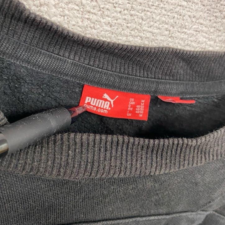PUMA　プーマ　スウェット/トレーナー　黒　ブラック　Ｍサイズ　