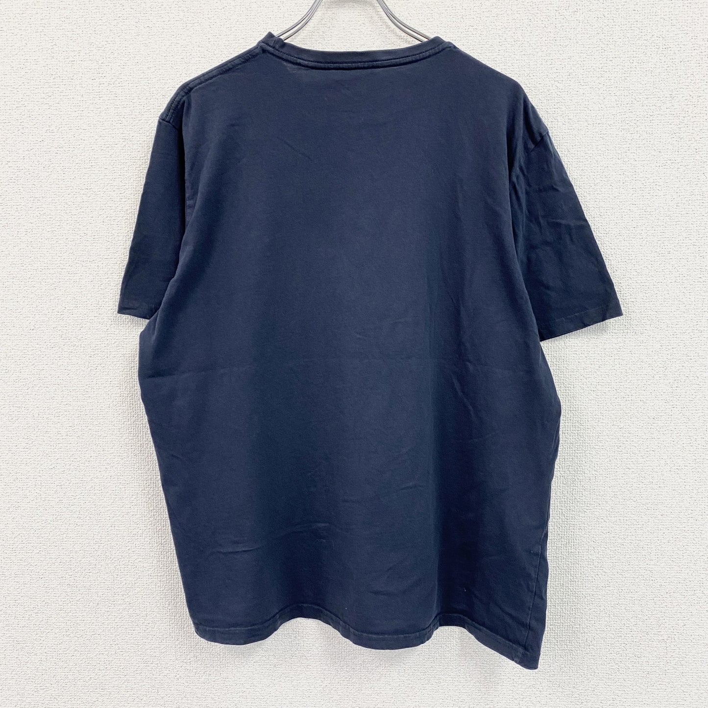 半袖プリントイラストTシャツ　バラ　花柄　英字プリント　紺　ネイビー　XLサイズ