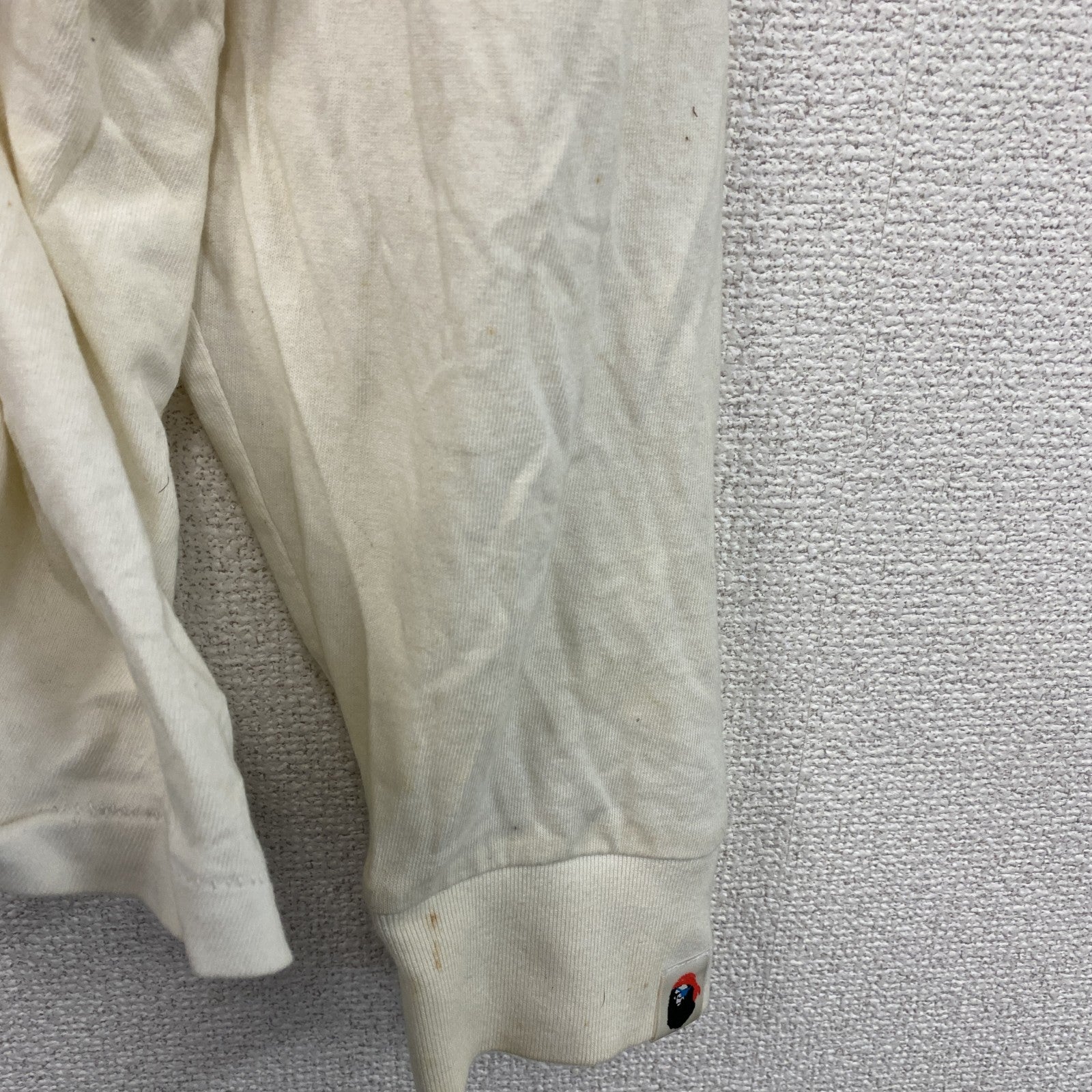 A BATHING APE　アベイシングエイプ　長袖Tシャツ/ロンT　白　ホワイト　アイボリー　Mサイズ